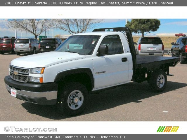 2005 Chevrolet Silverado 2500HD Work Truck Regular Cab Chassis in Summit White