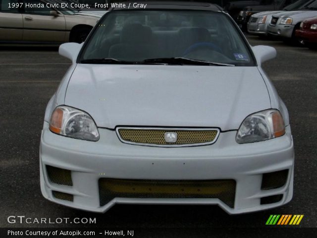 1997 Honda Civic EX Coupe in Frost White