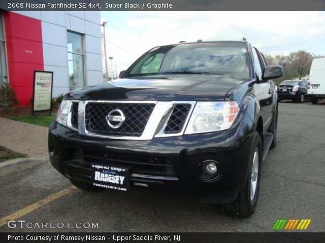 2008 Nissan Pathfinder SE 4x4 in Super Black