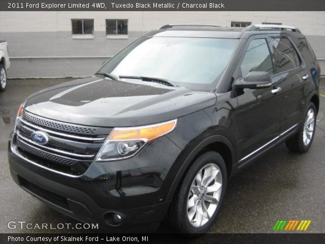 2011 Ford Explorer Limited 4WD in Tuxedo Black Metallic