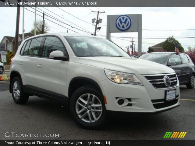 2011 Volkswagen Tiguan S in Candy White