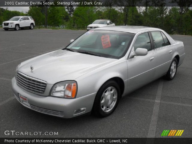 2001 Cadillac DeVille Sedan in Sterling Silver