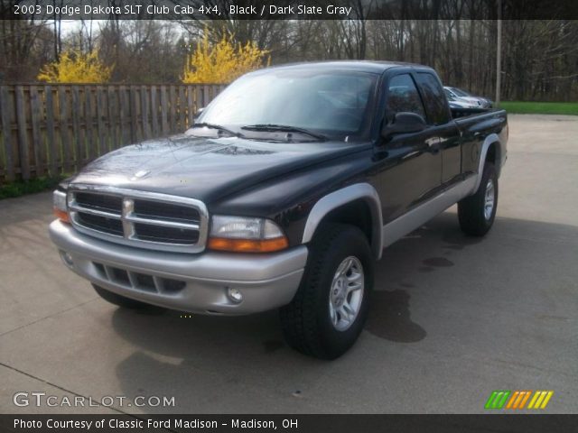 2003 Dodge Dakota SLT Club Cab 4x4 in Black