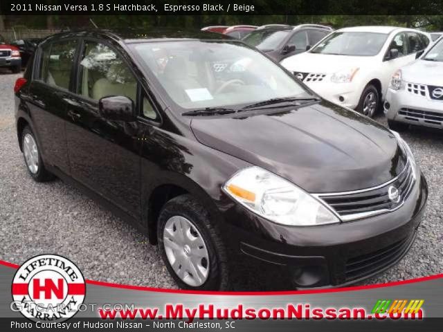 2011 Nissan Versa 1.8 S Hatchback in Espresso Black