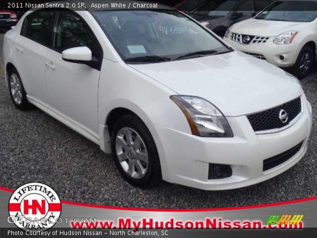 2011 Nissan Sentra 2.0 SR in Aspen White