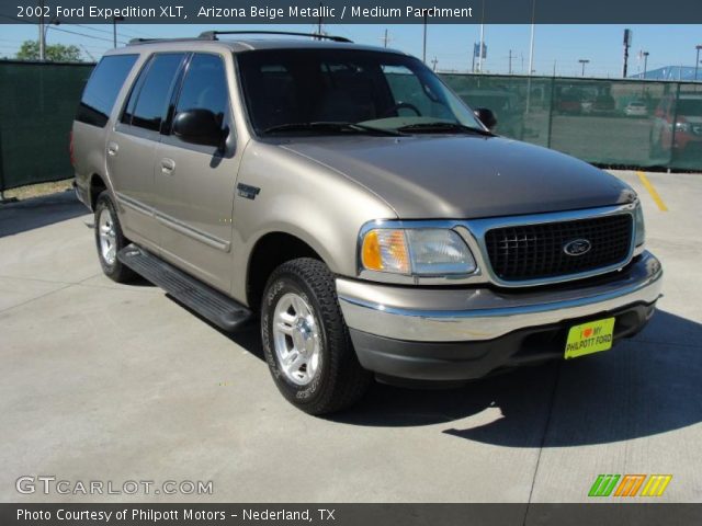 2002 Ford Expedition XLT in Arizona Beige Metallic