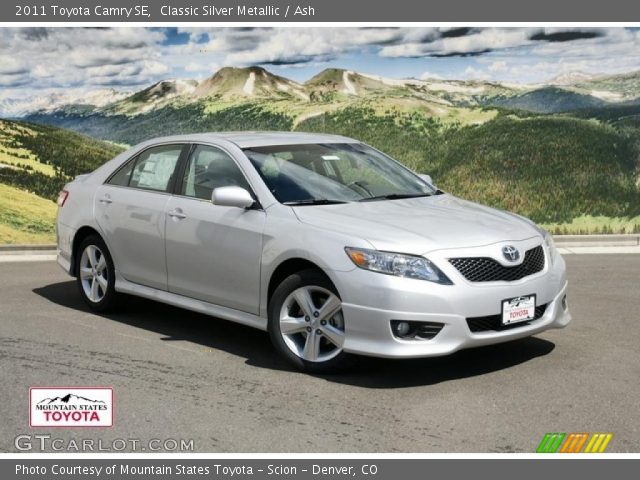 2011 Toyota Camry SE in Classic Silver Metallic