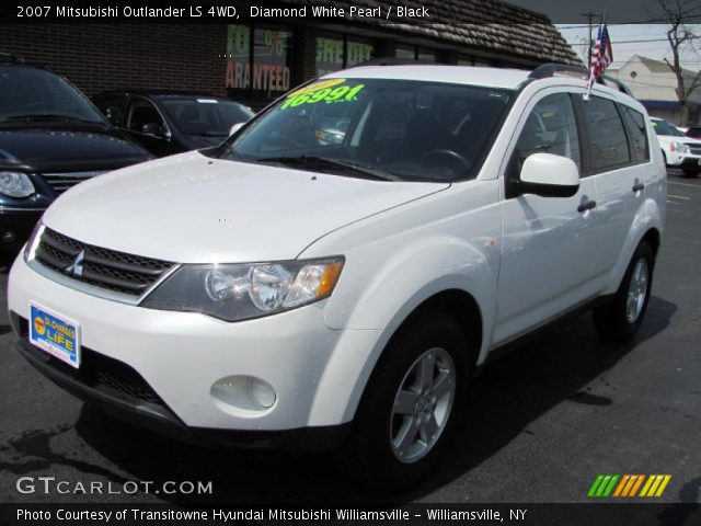 2007 Mitsubishi Outlander LS 4WD in Diamond White Pearl