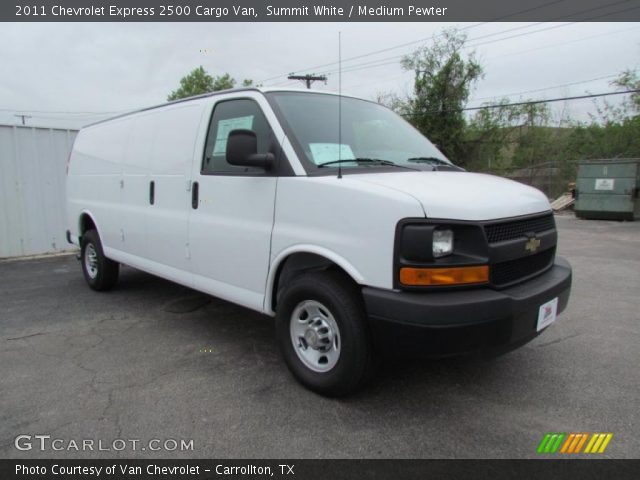 2011 Chevrolet Express 2500 Cargo Van in Summit White