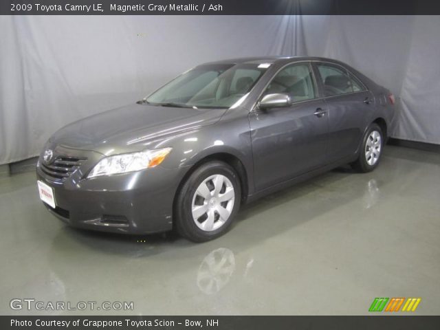 2009 Toyota Camry LE in Magnetic Gray Metallic