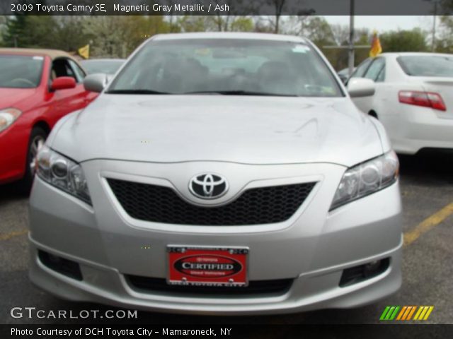 2009 Toyota Camry SE in Magnetic Gray Metallic