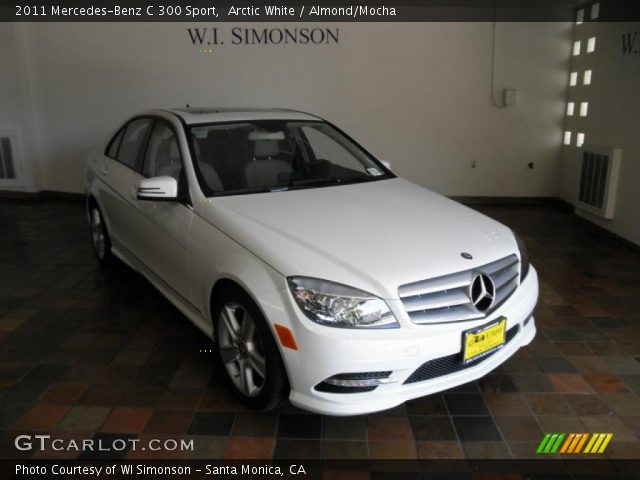 2011 Mercedes-Benz C 300 Sport in Arctic White