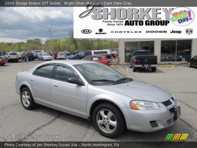 2006 Dodge Stratus SXT Sedan in Bright Silver Metallic