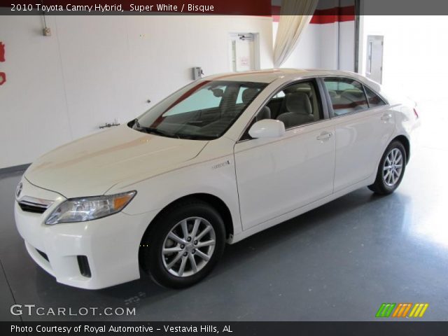 2010 Toyota Camry Hybrid in Super White