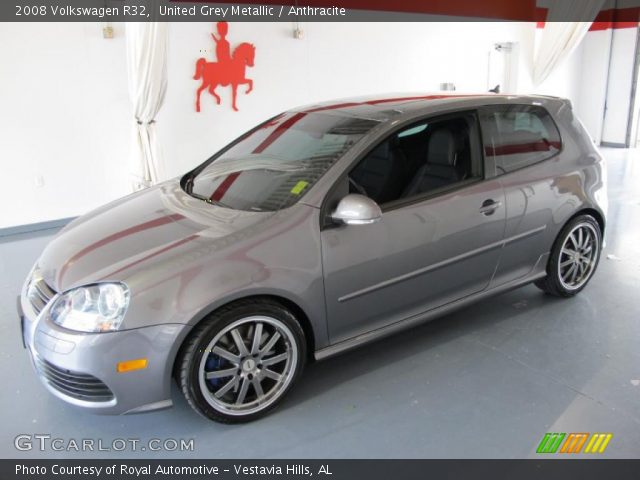 2008 Volkswagen R32  in United Grey Metallic