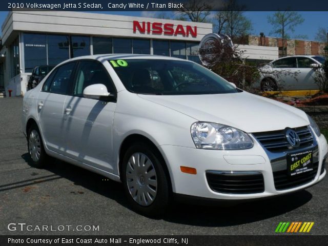 2010 Volkswagen Jetta S Sedan in Candy White