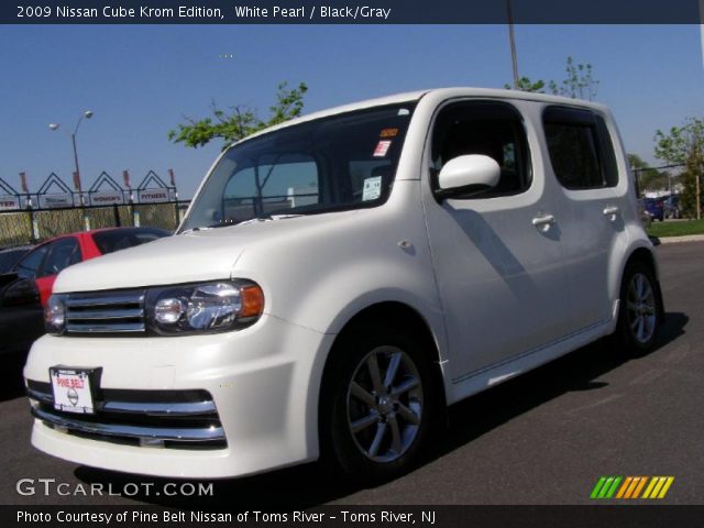 2009 Nissan Cube Krom Edition in White Pearl