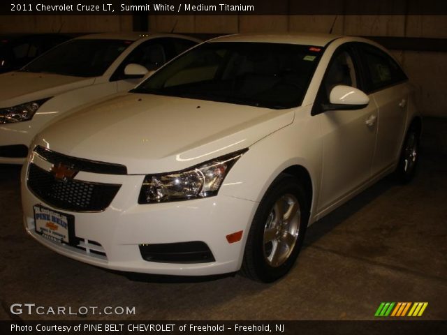 2011 Chevrolet Cruze LT in Summit White