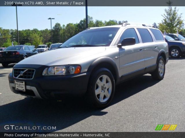 2006 Volvo XC70 AWD in Silver Metallic