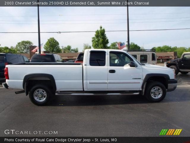 2003 Chevrolet Silverado 2500HD LS Extended Cab in Summit White