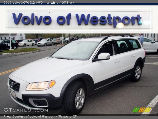 2010 Volvo XC70 3.2 AWD in Ice White