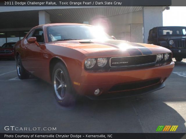 2011 Dodge Challenger Rallye in Toxic Orange Pearl