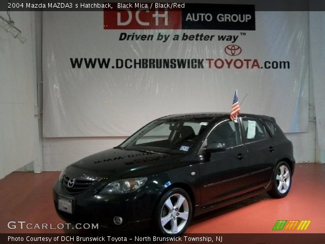 2004 Mazda MAZDA3 s Hatchback in Black Mica