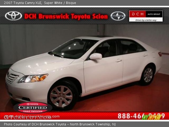 2007 Toyota Camry XLE in Super White
