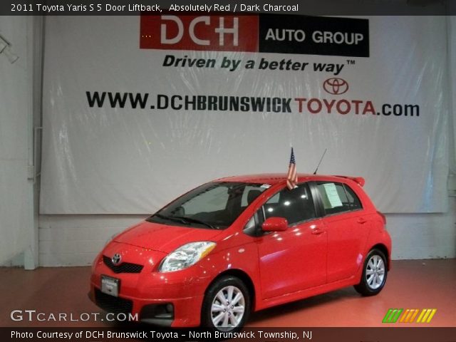 2011 Toyota Yaris S 5 Door Liftback in Absolutely Red