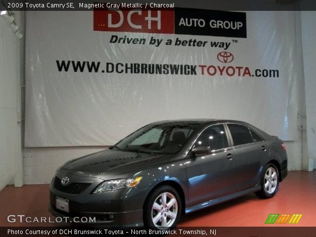 2009 Toyota Camry SE in Magnetic Gray Metallic