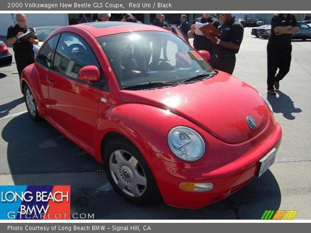2000 Volkswagen New Beetle GLS Coupe in Red Uni