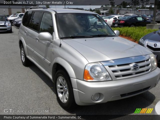 2005 Suzuki XL7 LX in Silky Silver Metallic