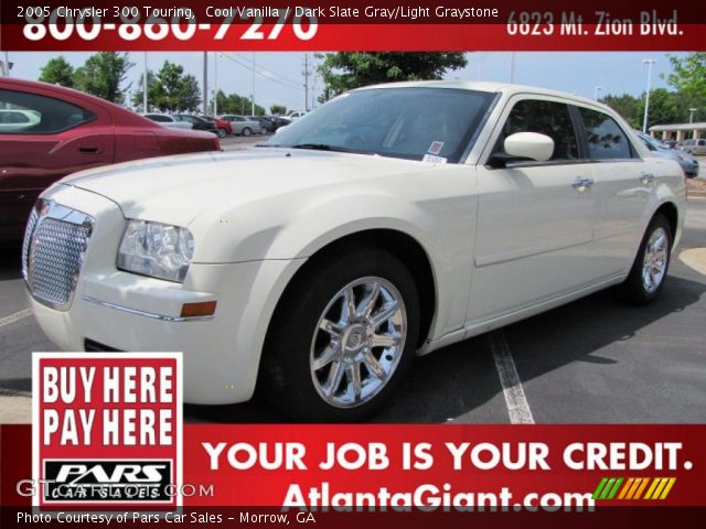 2005 Chrysler 300 Touring in Cool Vanilla