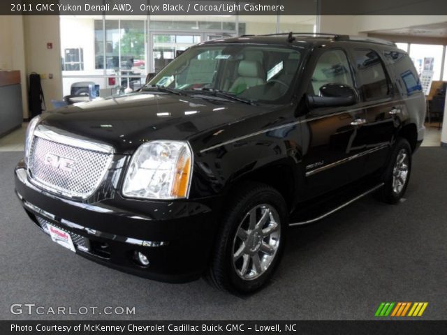 2011 GMC Yukon Denali AWD in Onyx Black