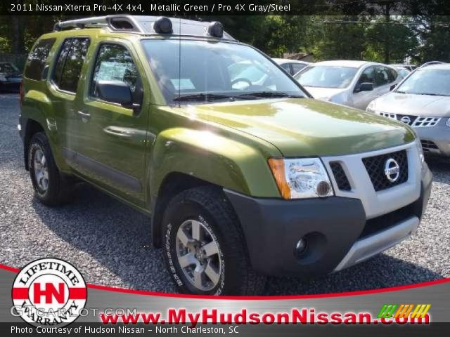 2011 Nissan Xterra Pro-4X 4x4 in Metallic Green