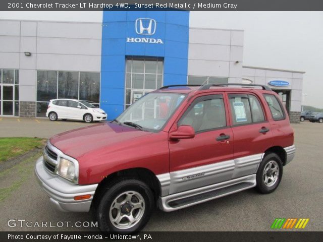 2001 Chevrolet Tracker LT Hardtop 4WD in Sunset Red Metallic