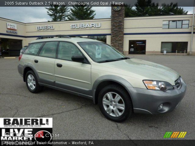 2005 Subaru Outback 2.5i Wagon in Champagne Gold Opal