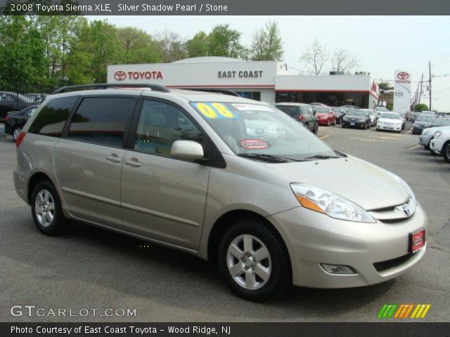 2008 Toyota Sienna XLE in Silver Shadow Pearl