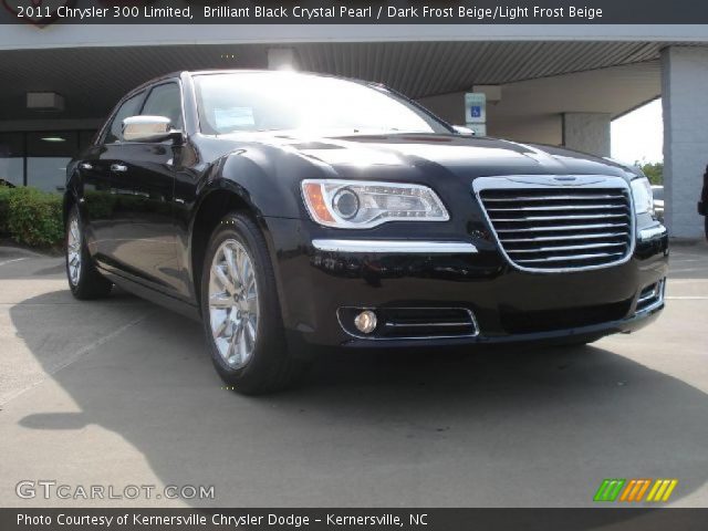 2011 Chrysler 300 Limited in Brilliant Black Crystal Pearl