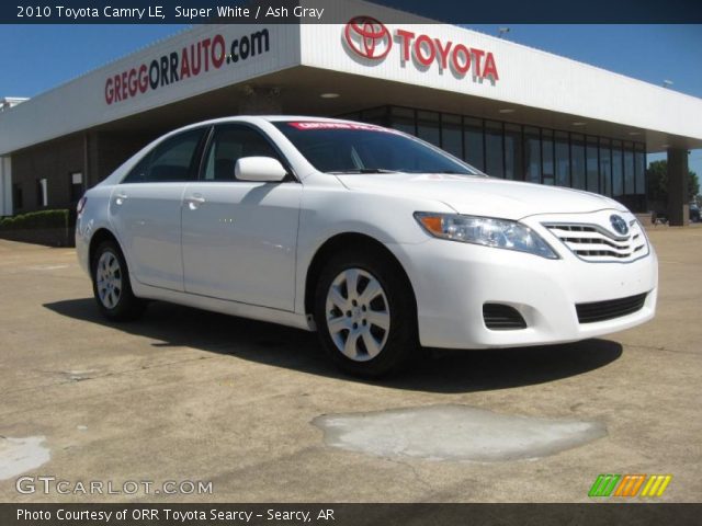 2010 Toyota Camry LE in Super White