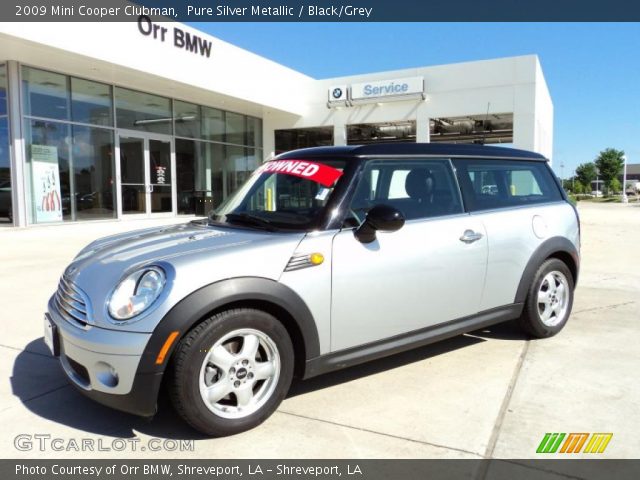 2009 Mini Cooper Clubman in Pure Silver Metallic