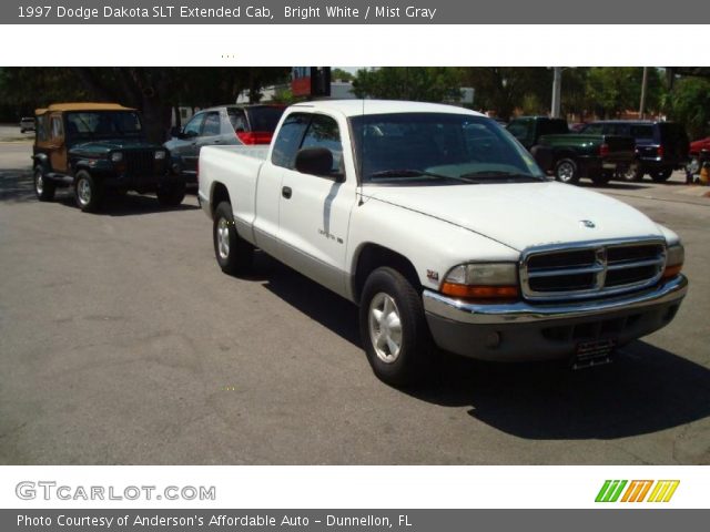 1997 Dodge Dakota SLT Extended Cab in Bright White
