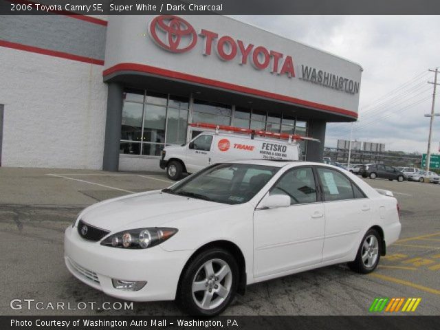 2006 Toyota Camry SE in Super White