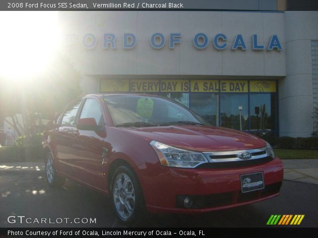 2008 Ford Focus SES Sedan in Vermillion Red