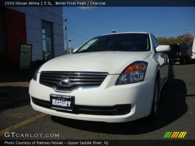 2009 Nissan Altima 2.5 SL in Winter Frost Pearl