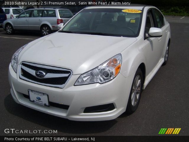 2010 Subaru Legacy 2.5i Premium Sedan in Satin White Pearl