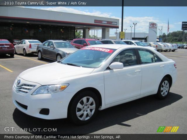 2010 Toyota Camry LE in Super White