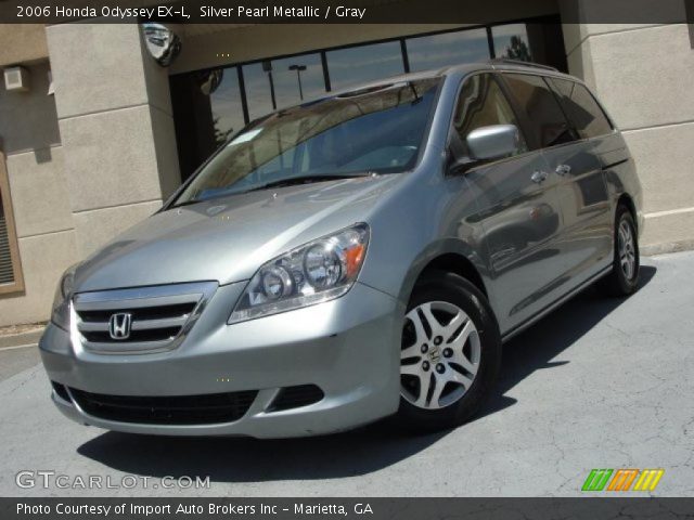 2006 Honda Odyssey EX-L in Silver Pearl Metallic