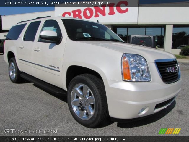 2011 GMC Yukon XL SLT in White Diamond Tintcoat