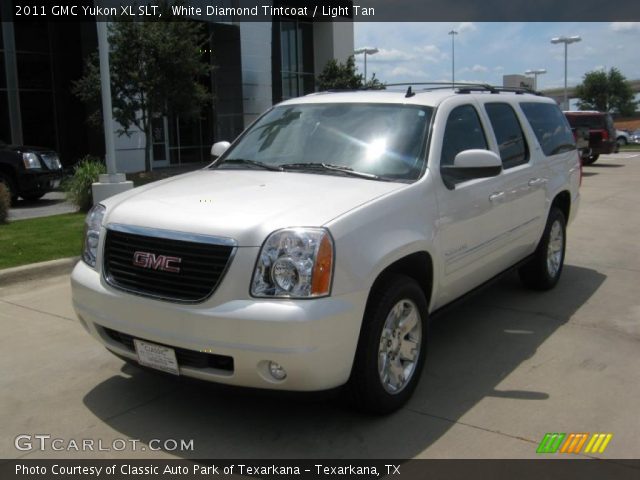 2011 GMC Yukon XL SLT in White Diamond Tintcoat